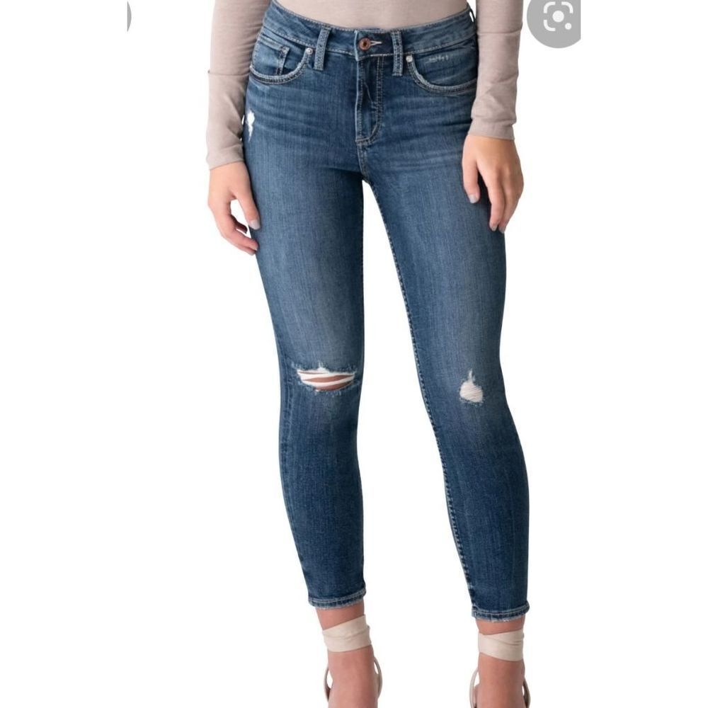 NWT Silver Jeans Co. Avery High Rise Skinny Crop sz 24x26